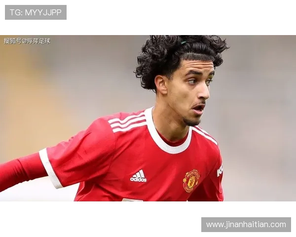 9岁加入曼联的伊克巴尔在22岁时力挽狂澜淘汰印尼与加纳乔同龄成就辉煌